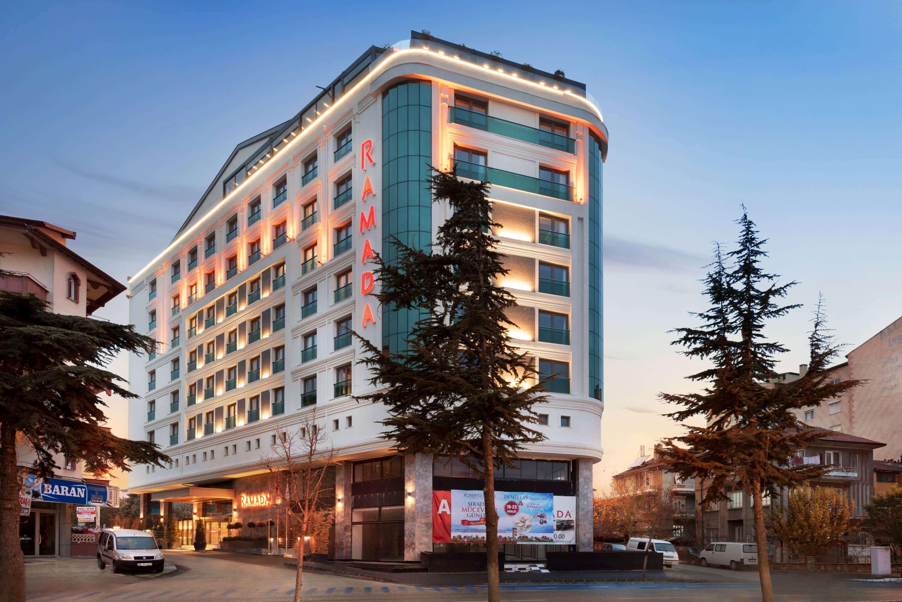 Ramada By Wyndham Isparta Exterior foto