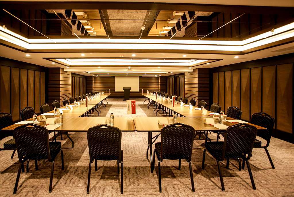 Ramada By Wyndham Isparta Facilități foto