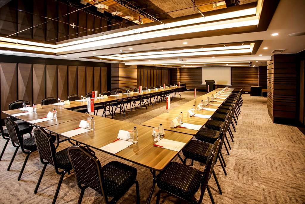 Ramada By Wyndham Isparta Facilități foto
